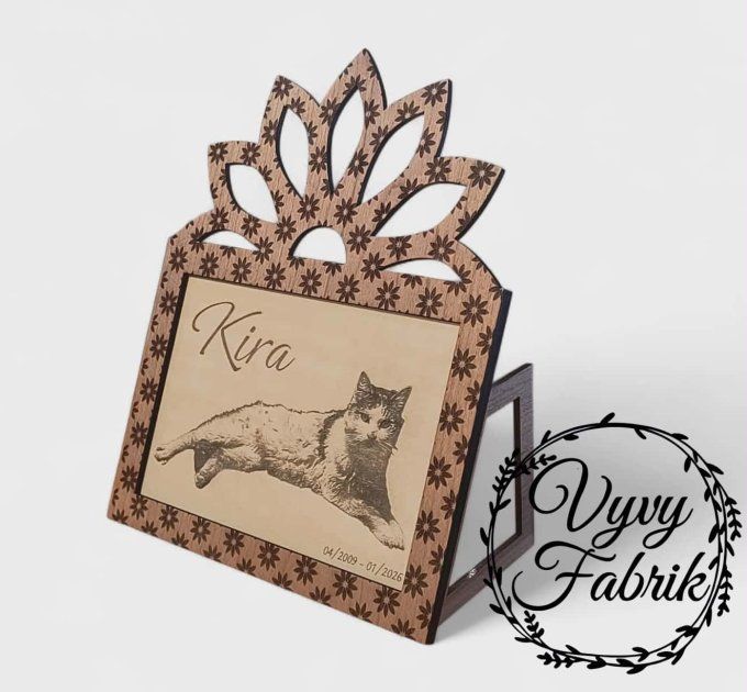 Cadre photo bois gravé portrait animal personnalisé