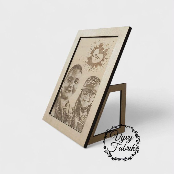 Cadre photo artisanal en bois portrait gravé au laser personnalisé