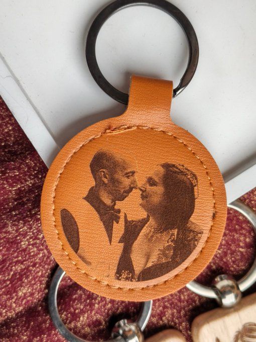 Porte-clé personnalisé avec portrait photo gravé