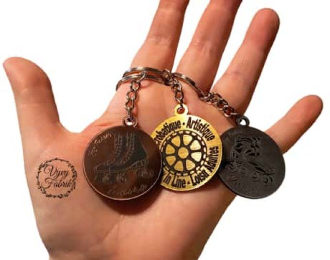 porte clé rond roller en acrylique couleur or ou rose ou argent gravé